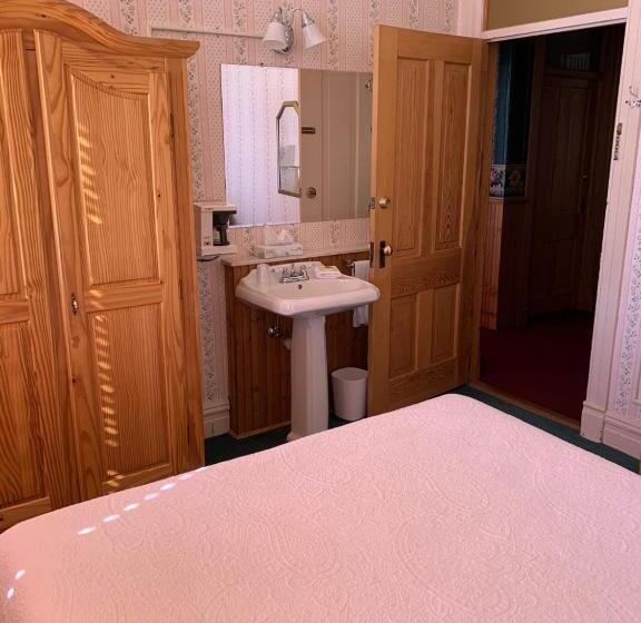 エコノミールーム, St Nicholas