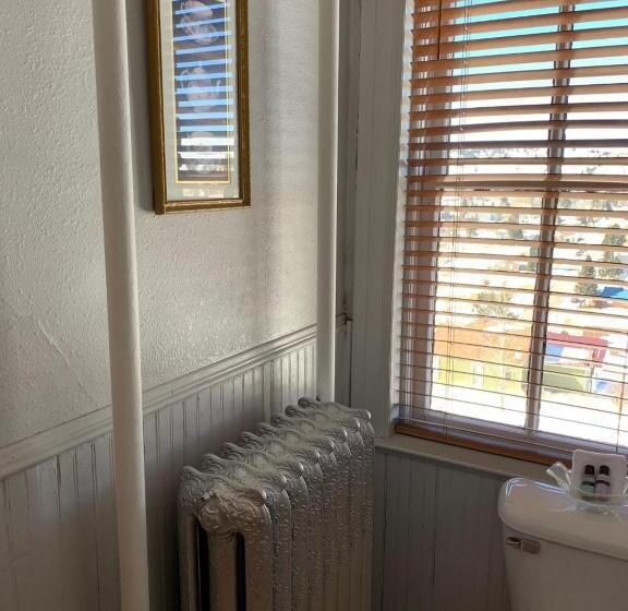 スタンダードルーム, St Nicholas