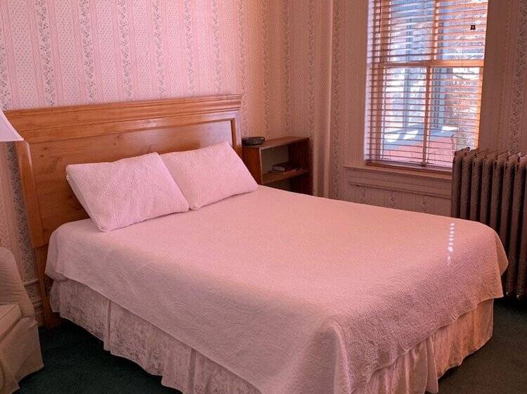 エコノミールーム, St Nicholas