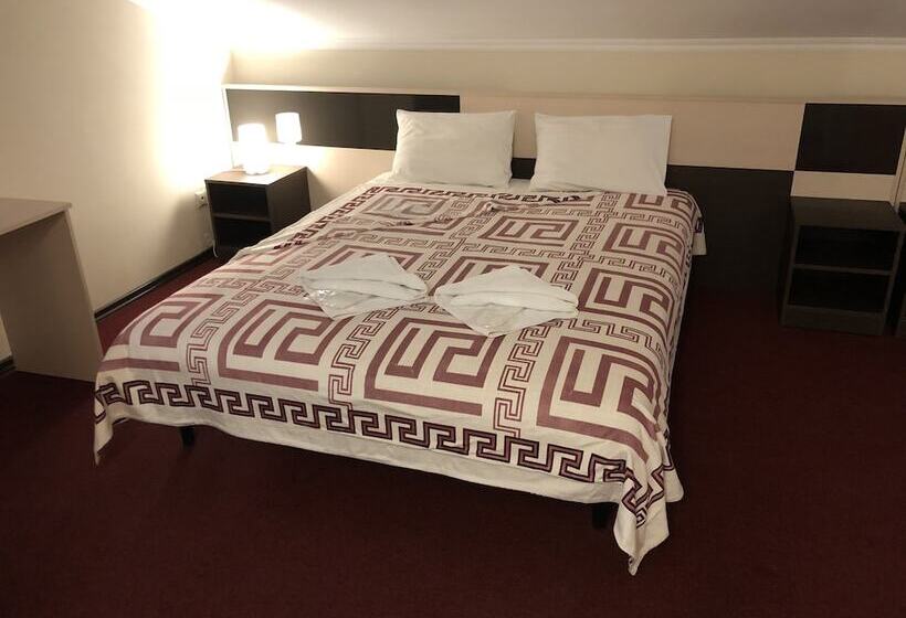 اتاق استاندارد سه نفره, Atlantis