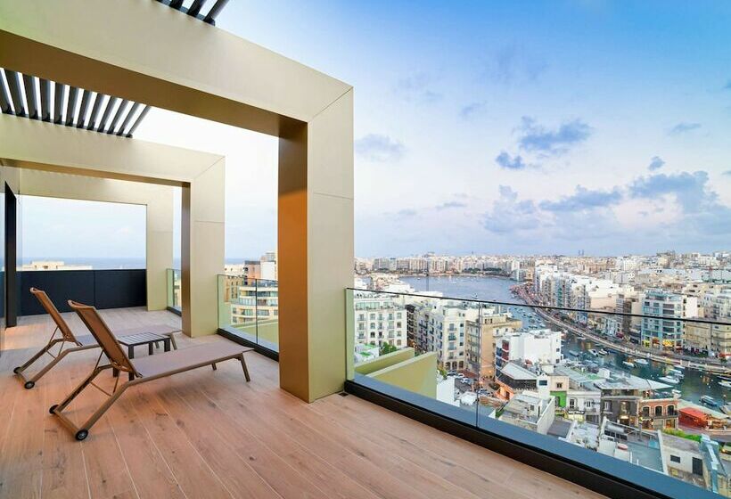 سوییت پرستیژ, Mercure St. Julian S Malta