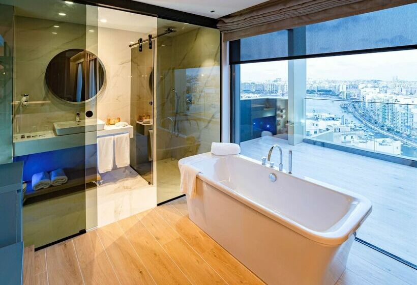 سوییت پرستیژ, Mercure St. Julian S Malta