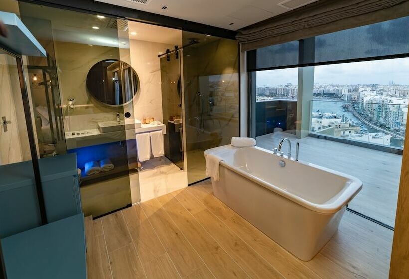 سوییت پرستیژ, Mercure St. Julian S Malta