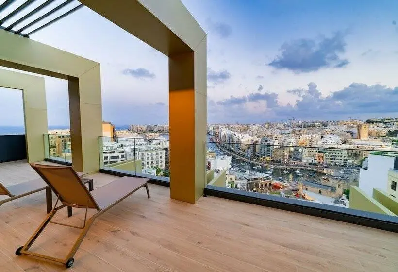 سوییت پرستیژ, Mercure St. Julian S Malta