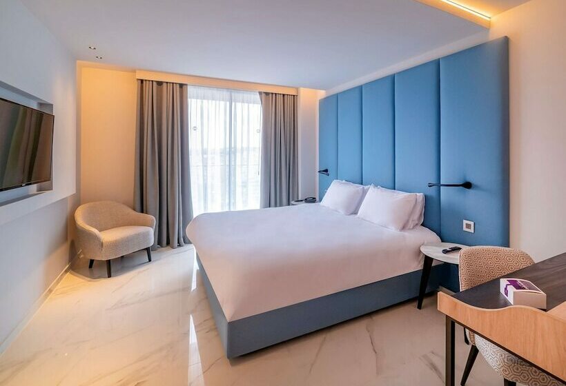 اتاق سوپریور با چشم‌انداز دریا و بالکن, Mercure St. Julian S Malta
