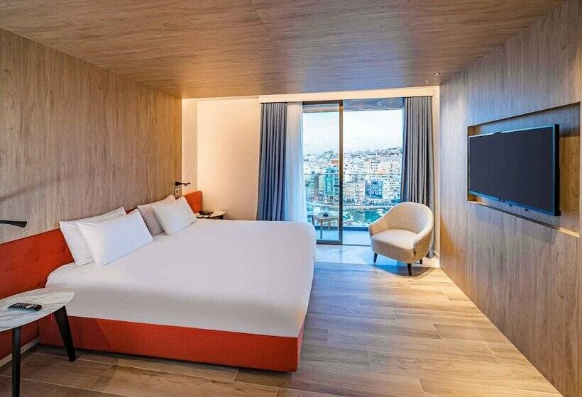 اتاق سوپریور با چشم‌انداز دریا و بالکن, Mercure St. Julian S Malta