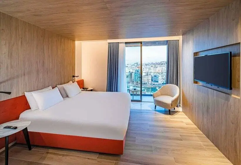 اتاق سوپریور با چشم‌انداز دریا و بالکن, Mercure St. Julian S Malta