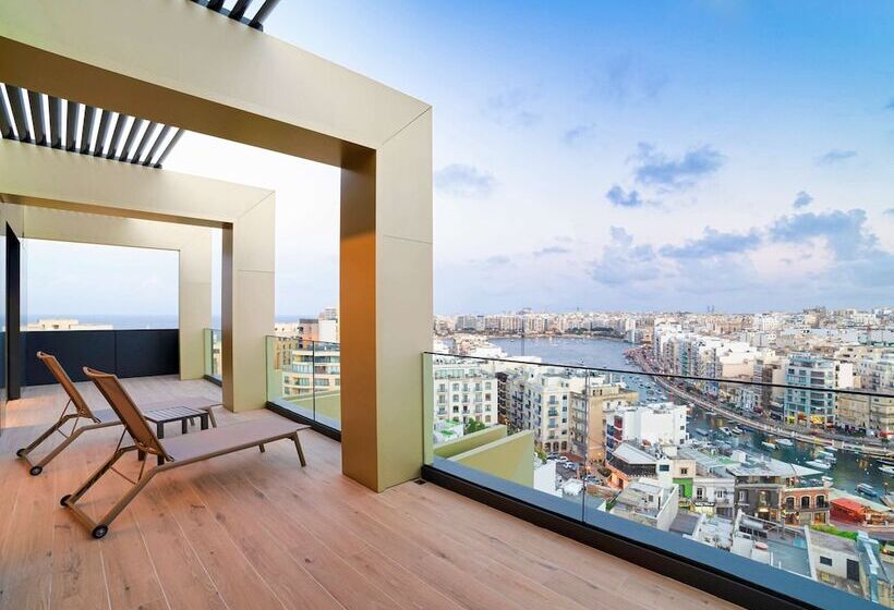 سوییت پرستیژ, Mercure St. Julian S Malta