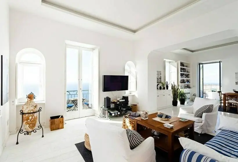 Talo 1 Makuuhuone, Luxury Apartment With Amazing Sea View