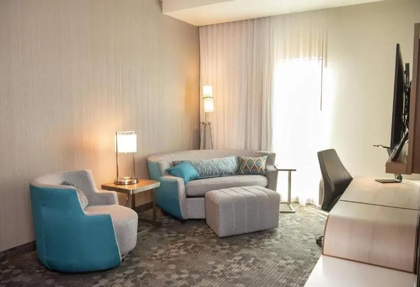 キングサイズベッドのスイートルーム, Courtyard By Marriott Mesa At Wrigleyville West