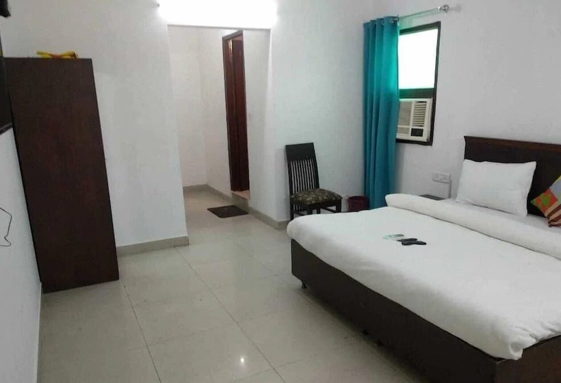 Standard-huone, Red Stone