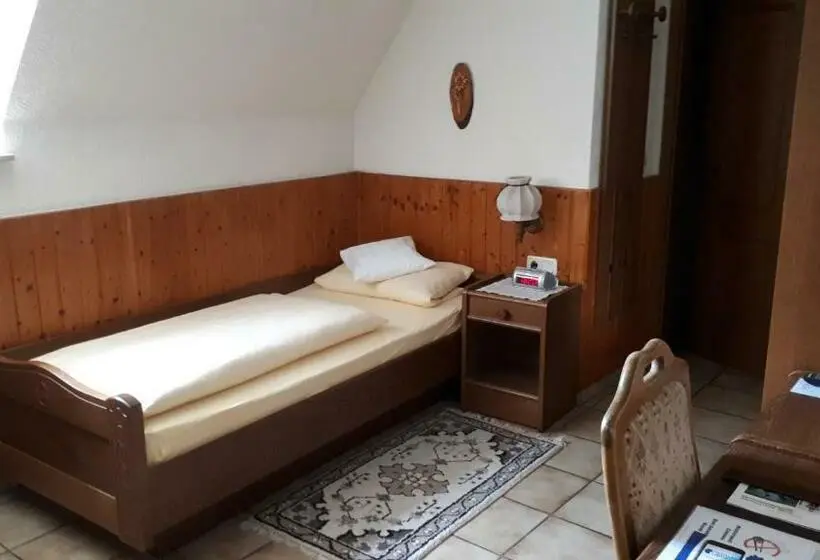 スタンダードルーム, Prisma Hotel Burg Bollendorf