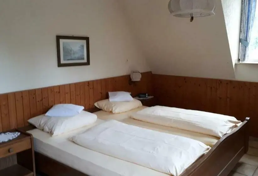 スタンダードルーム, Prisma Hotel Burg Bollendorf