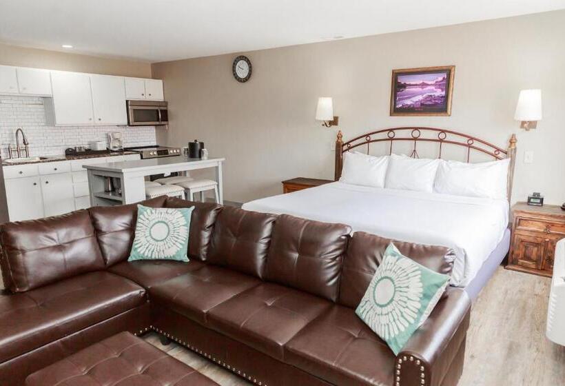 标准工作室, Aarchway Inn