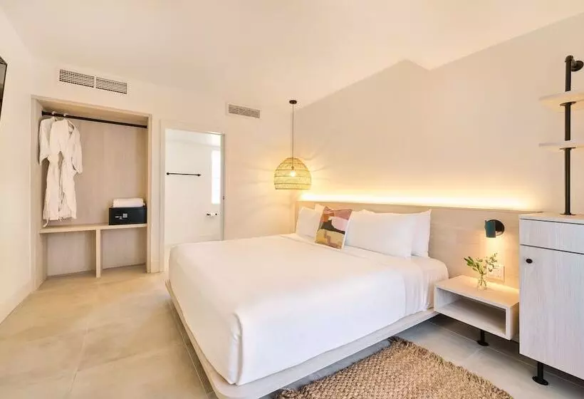 اتاق استاندارد, Greystone Adults Only