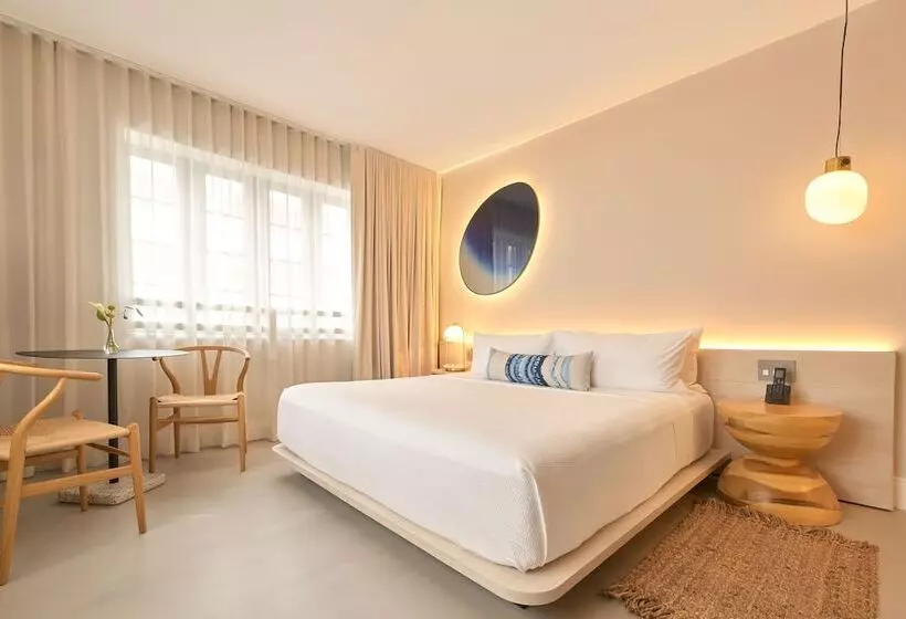 اتاق استاندارد, Greystone Adults Only