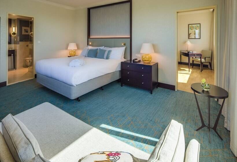 جناح, Intercontinental Warszawa, An Ihg