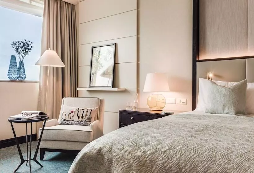 ダブルベッドのクラシックルーム, Intercontinental Warszawa, An Ihg