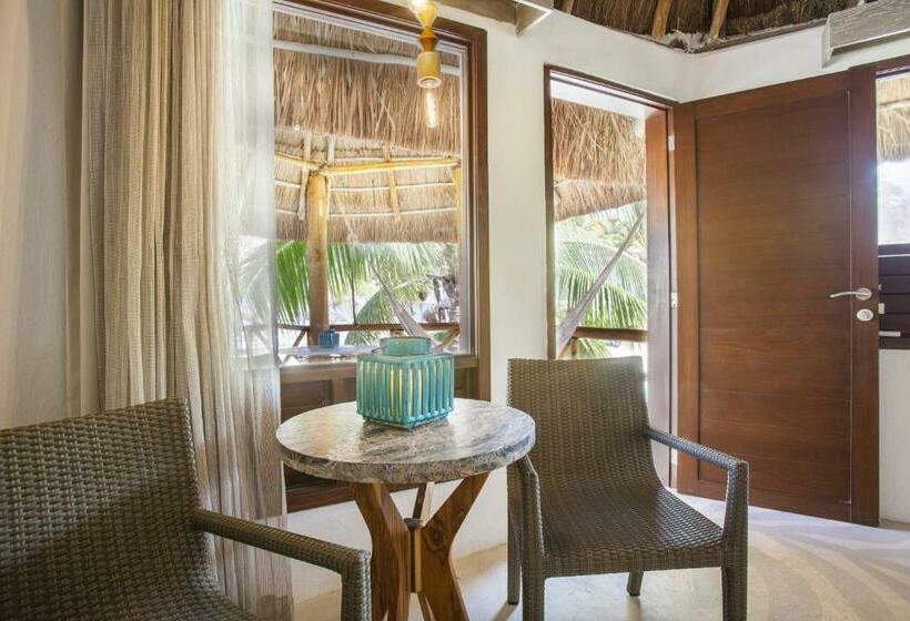 스탠다드 룸 바다 전망, Mahekal Beach Front Resort & Spa