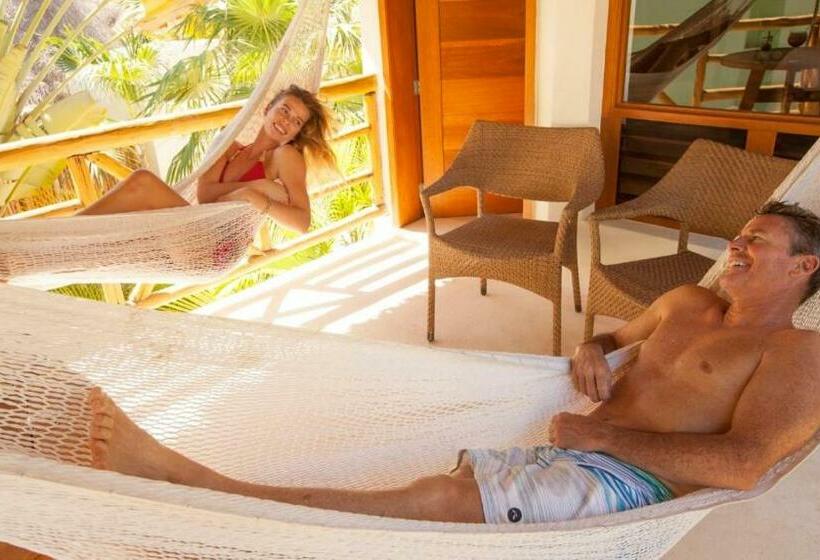 스탠다드 룸 바다 전망, Mahekal Beach Front Resort & Spa