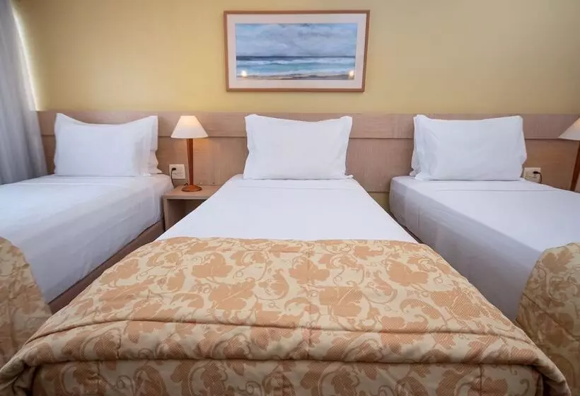 اتاق استاندارد سه نفره, Portobello Ondina Praia