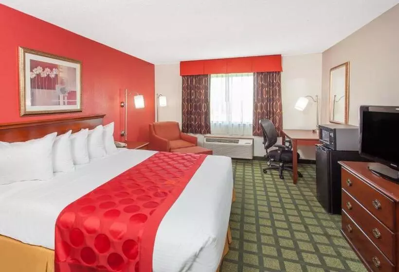 اتاق استاندارد با تخت بزرگ, Ramada Limited Decatur