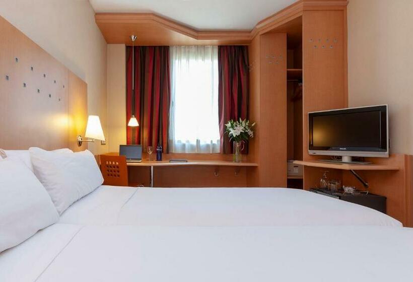 חדר סטנדרט לשלושה, Sb Express Madrid Norte