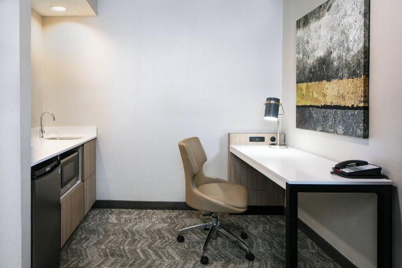 Люкс Кровать Кинг, Springhill Suites By Marriott Tulsa