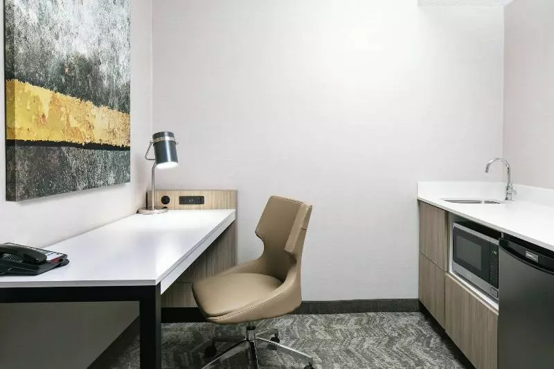 سوییت, Springhill Suites By Marriott Tulsa