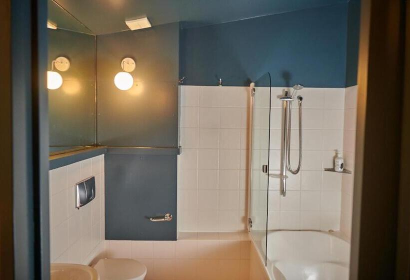 غرفة قياسية, The Central Private Hotel By Naumi Hotels