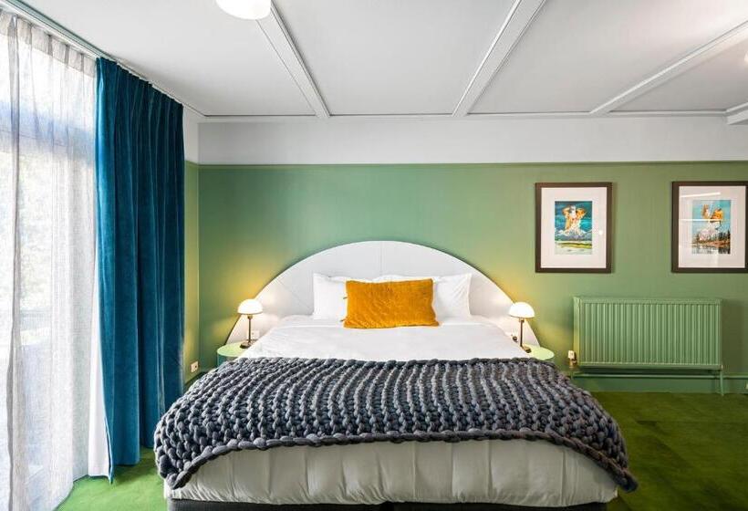 جناح جونيور, The Central Private Hotel By Naumi Hotels