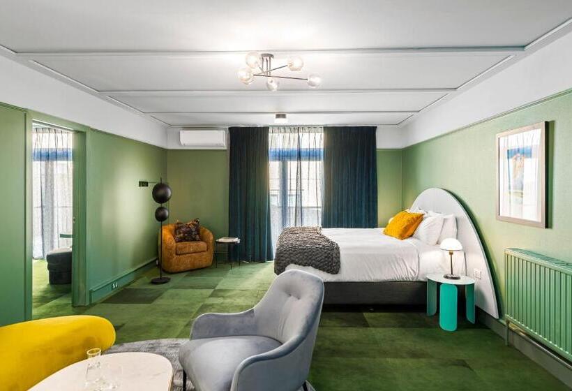 Полулюкс, The Central Private Hotel By Naumi Hotels