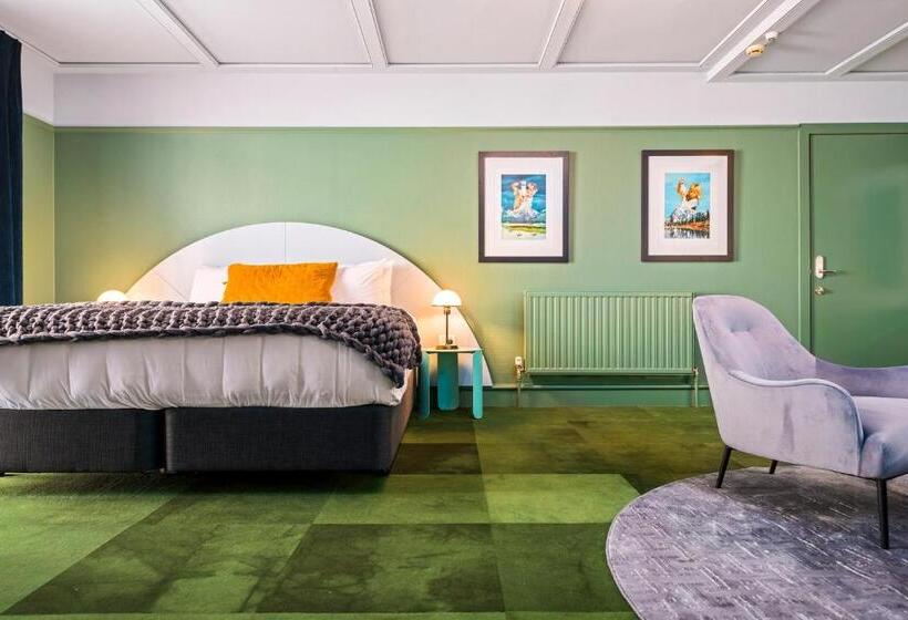 جناح جونيور, The Central Private Hotel By Naumi Hotels