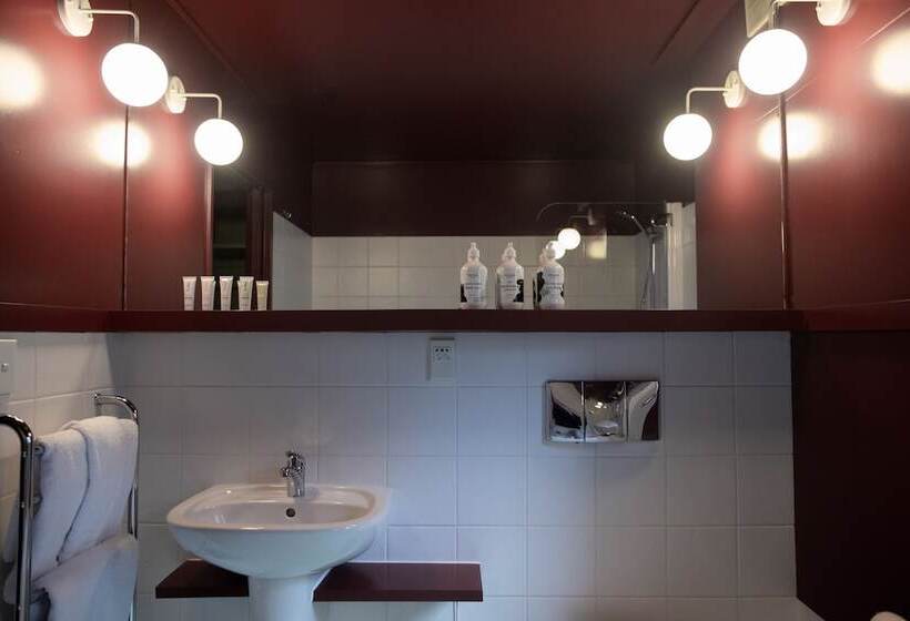 Номер Стандарт, The Central Private Hotel By Naumi Hotels