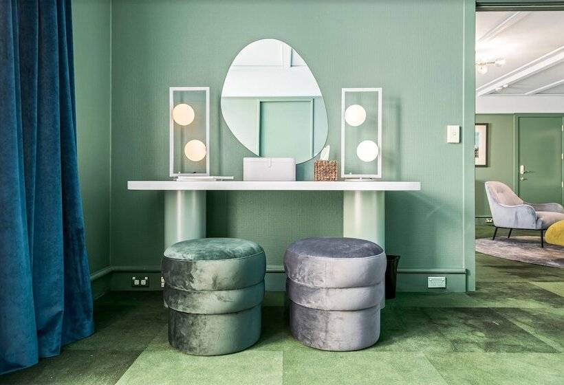 جناح جونيور, The Central Private Hotel By Naumi Hotels