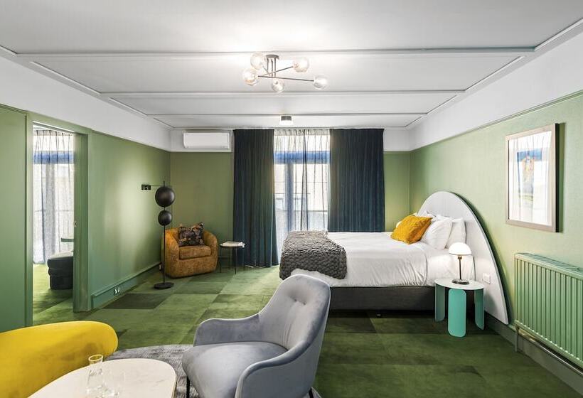 Полулюкс, The Central Private Hotel By Naumi Hotels