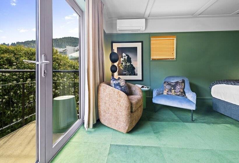 جناح جونيور, The Central Private Hotel By Naumi Hotels