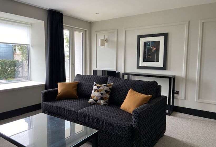 스위트, The Chester