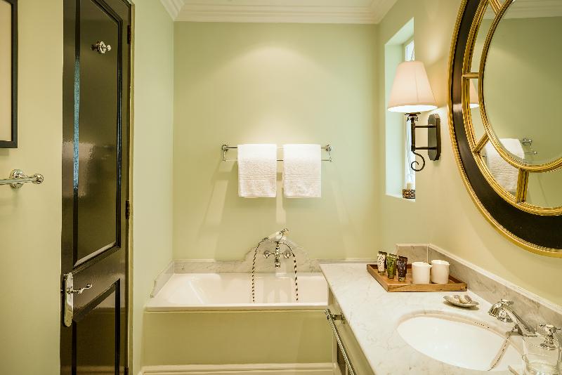 디럭스 룸, Royal Livingstone Hotel By Anantara