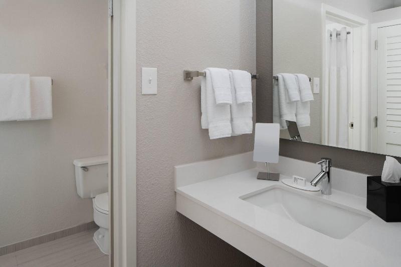 프리미엄 룸, Royal Livingstone Hotel By Anantara