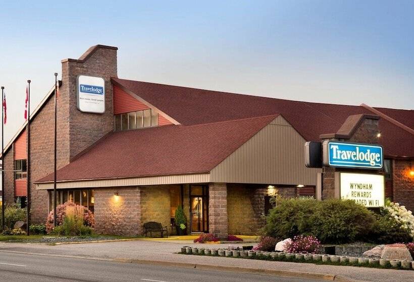 스탠다드 룸 더블 침대 2개, Travelodge By Wyndham North Bay Lakeshore