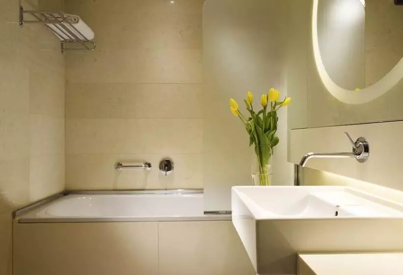 اتاق کلاسیک, Unahotels Bologna Centro