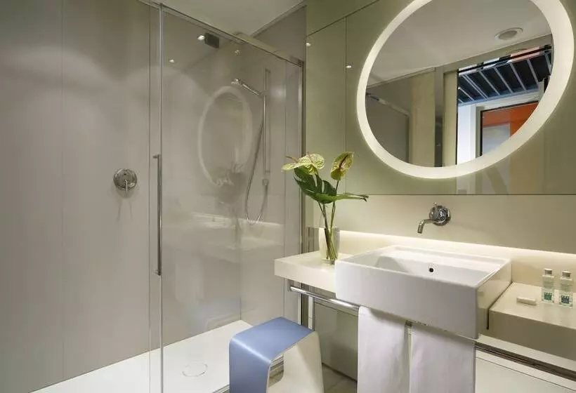 سوییت, Unahotels Bologna Centro