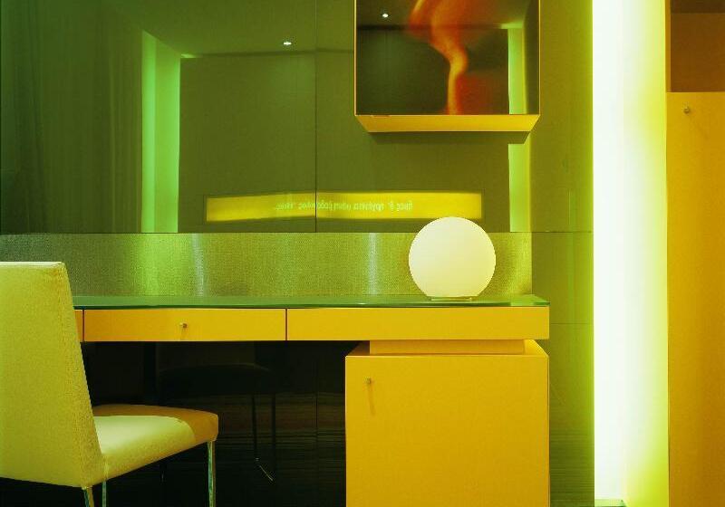 اتاق کلاسیک سه تخته, Unahotels Bologna Centro