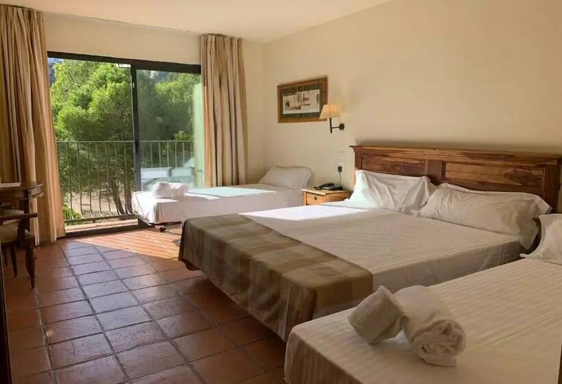 ファミリールーム, La Figuerola Hotel & Restaurant