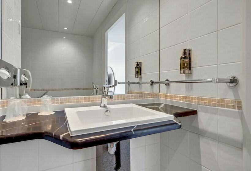 スタンダードルーム, Le Grand Magic