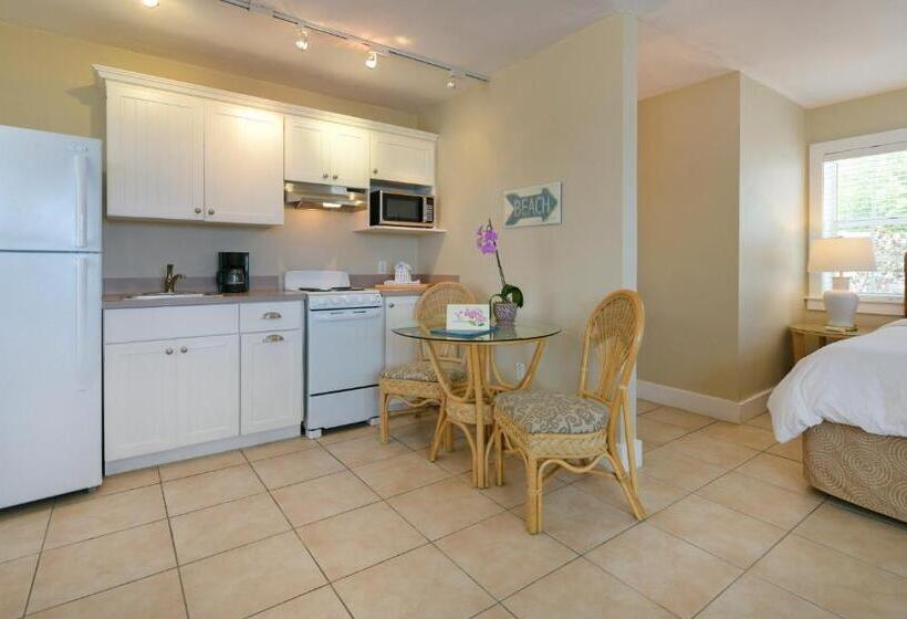 كابينة ديلوكس, Pines & Palms Resort