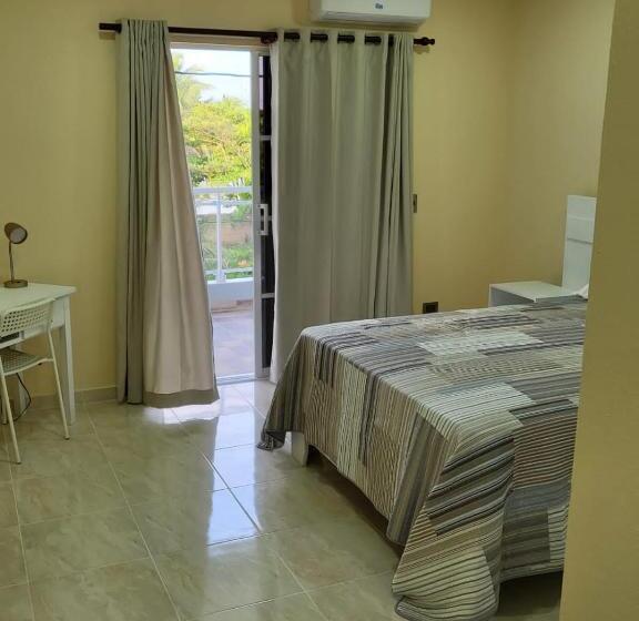 اتاق استاندارد با چشم‌انداز دریا, Apartahotel Macadana