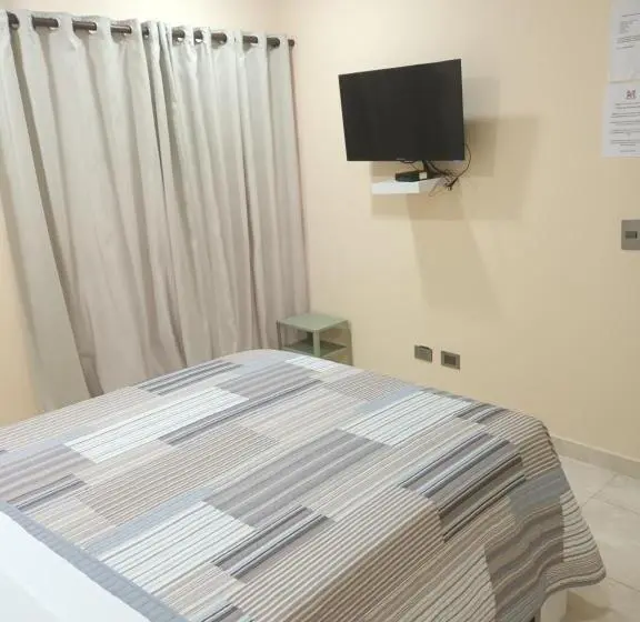 اتاق لوکس یک تخته, Apartahotel Macadana