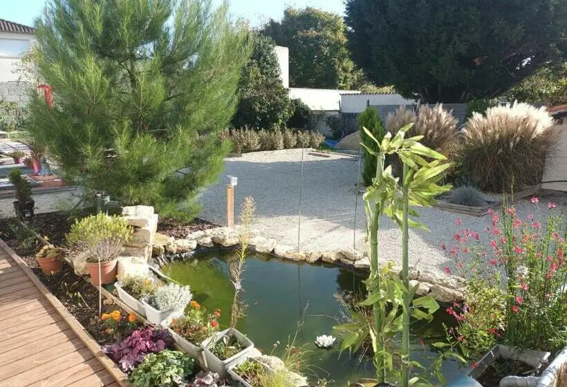 スタンダードルーム, Le Clos Des Passiflores   Chambres Et Table D Hôtes